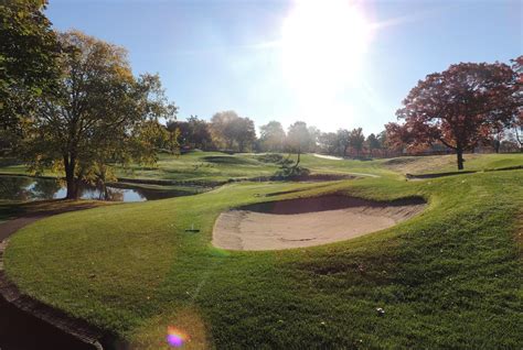 9-hole-par-3-course-at-southview-golf-club