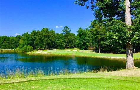 azalea-dogwood-course-at-houndslake-country-club