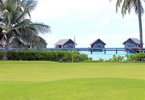 blue-course-at-shangri-la-resort
