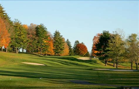 blue-nines-2-3-course-at-tumble-brook-country-club