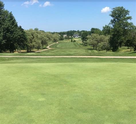 crystal-lake-golf-club