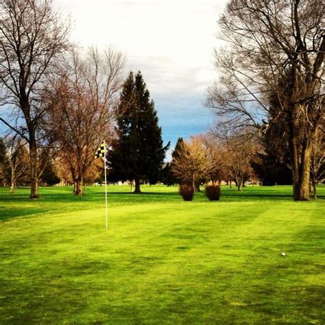 four-lakes-country-club