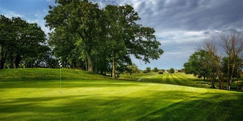 north-south-course-at-cardinal-creek-golf-course