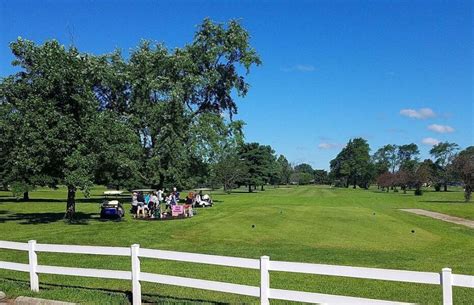 yule-golf-club